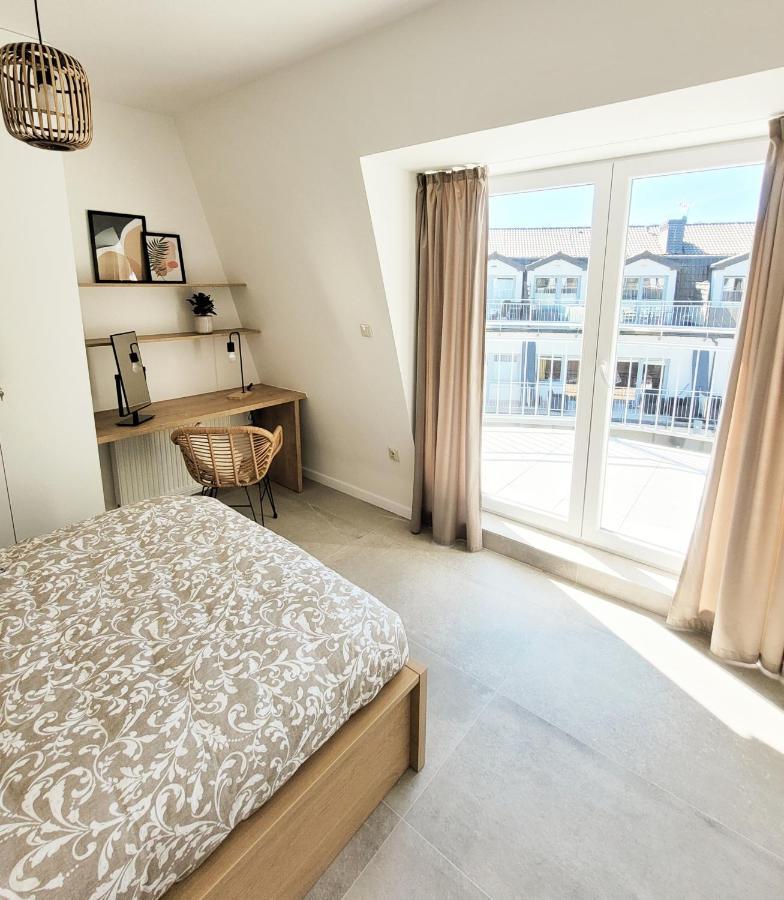פוביירובו Pine Point Apartament With Terrace, Shared Pool, Tennis Court מראה חיצוני תמונה