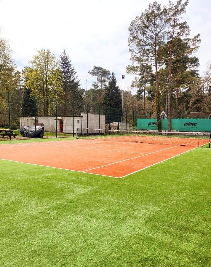 פוביירובו Pine Point Apartament With Terrace, Shared Pool, Tennis Court מראה חיצוני תמונה