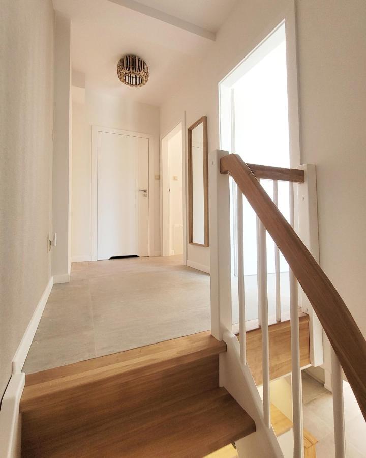 פוביירובו Pine Point Apartament With Terrace, Shared Pool, Tennis Court מראה חיצוני תמונה