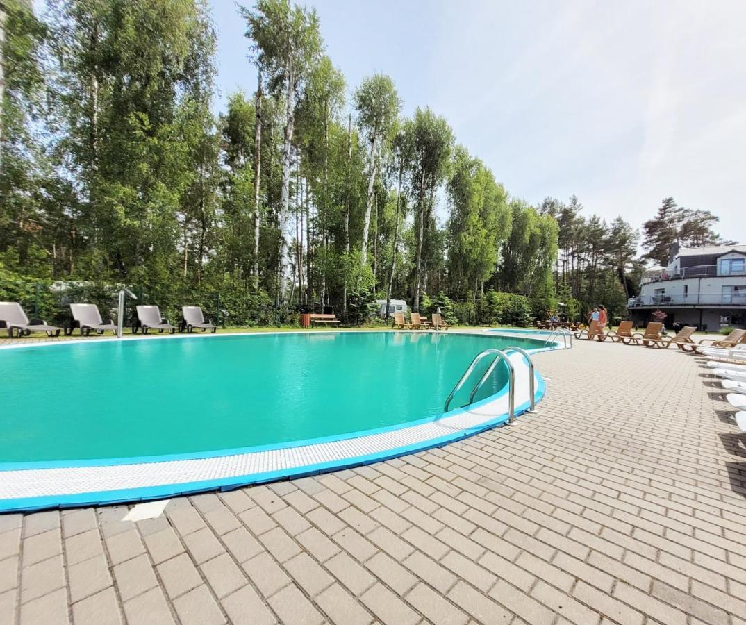 פוביירובו Pine Point Apartament With Terrace, Shared Pool, Tennis Court מראה חיצוני תמונה